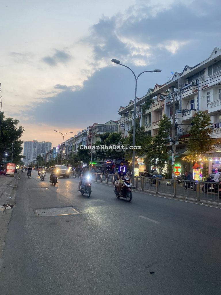 Cho thuê nhà NC đường Tạ Quang Bửu p5 Q8 6pn,4wc