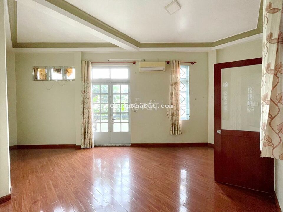 ✅Nhà mới 4 tầng Mặt tiền NB Tạ Quang Bửu P5Q8 giá 18 triệu/tháng