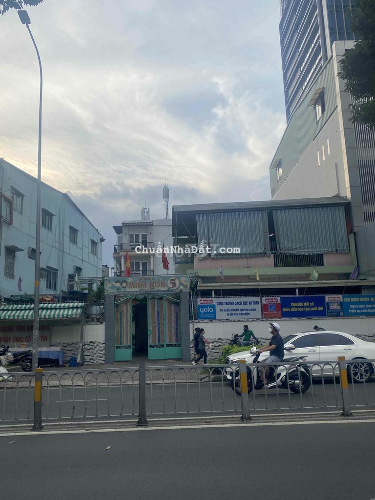 Nhà Nguyên Căn 4 tầng 5pn,4wc (4x22m) MT Phạm Hùng Q8 chỉ 30tr/thg