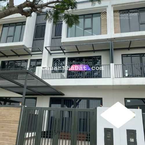 Cho thuê nhà nguyên căn Nguyễn Duy Trinh mới 100% 3 tầng 4 phòng 4WC KDC Đông Tăng Long giá 13tr/th