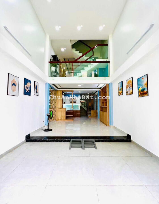 Cho thuê nhà full nội thất sạch sẽ 1 lửng 3 lầu 4PN 3WC xe hơi đậu trong nhà Lã Xuân Oai, giá 12tr Cho thuê nhà full nội thất sạch sẽ 1 lửng 3 lầu 4PN 3WC xe hơi đậu trong nhà Lã Xuân Oai, giá 12tr