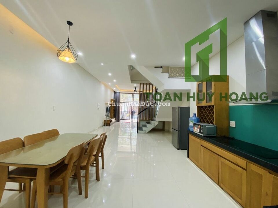 ⚡️ - Cho thuê nhà đẹp 3 phòng ngủ khu Phạm Văn Đồng