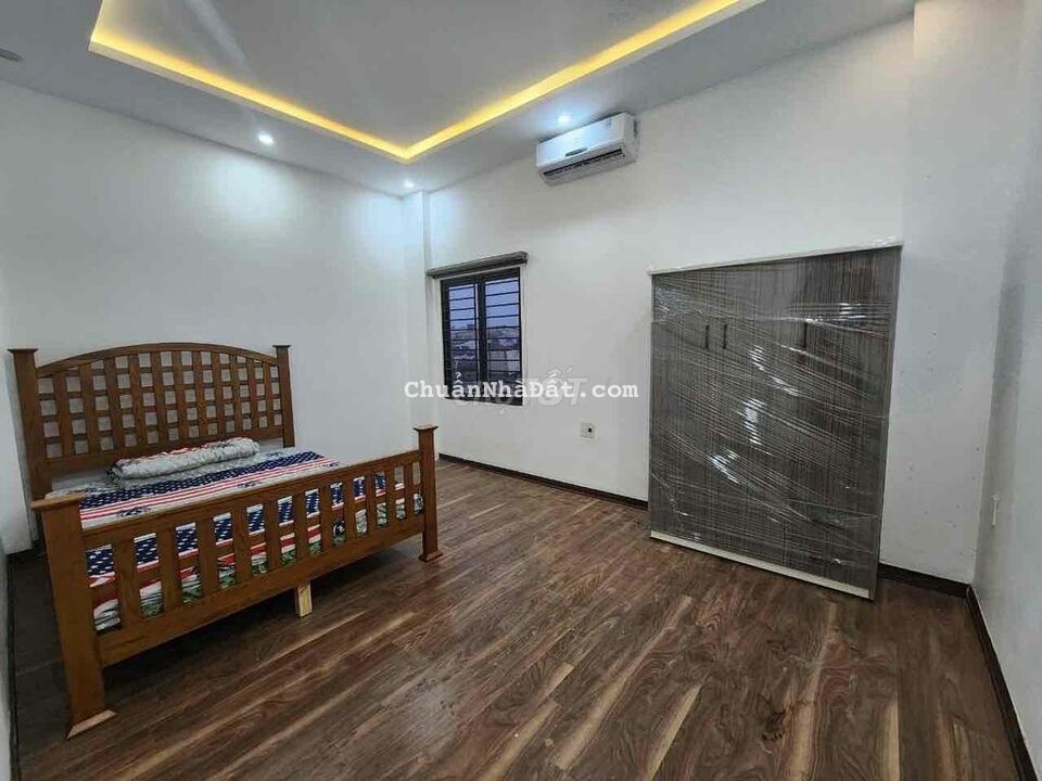 NHÀ MẶT TIỀN GẦN PHẠM VĂN ĐỒNG PHỐ DU LỊCH