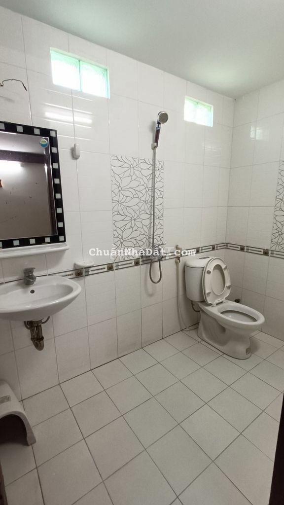 NHÀ 3 TẦNG 3PN MT KHU NẠI HIÊN ĐÔNG