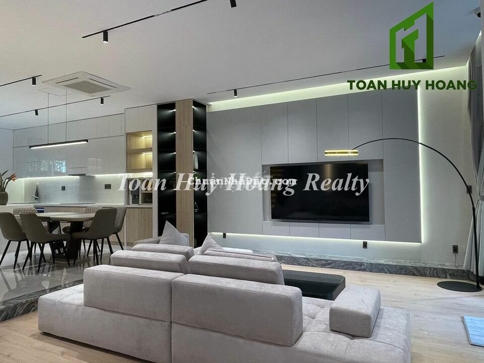 🏤 Cho Thuê Biệt Thự Sân Vườn 4 Phòng Ngủ ở Phúc Lộc Viên - V0063