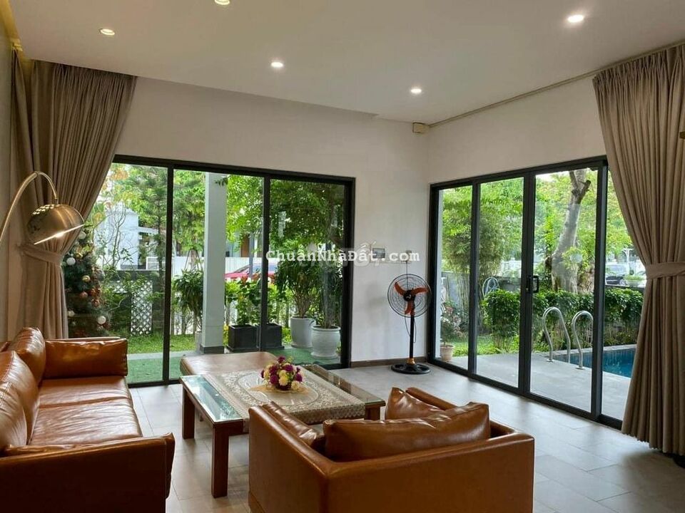 Cho thuê biệt thự hồ bơi euro