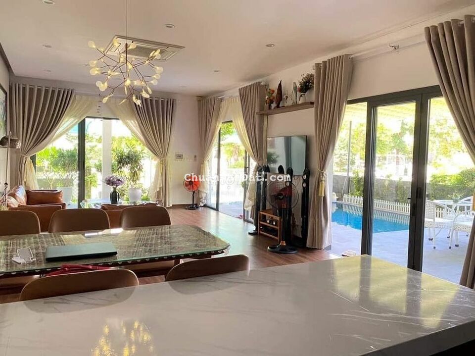 Cho thuê biệt thự hồ bơi euro