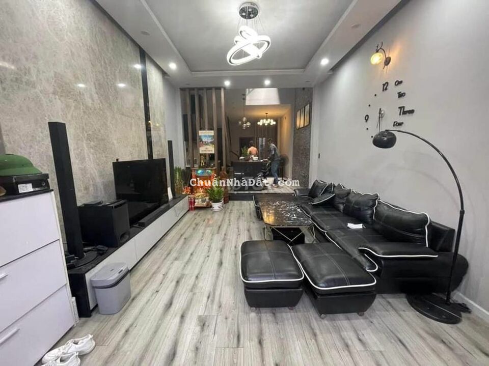 NHÀ 3 TẦNG 3PN 4WC FULL NỘI THẤT