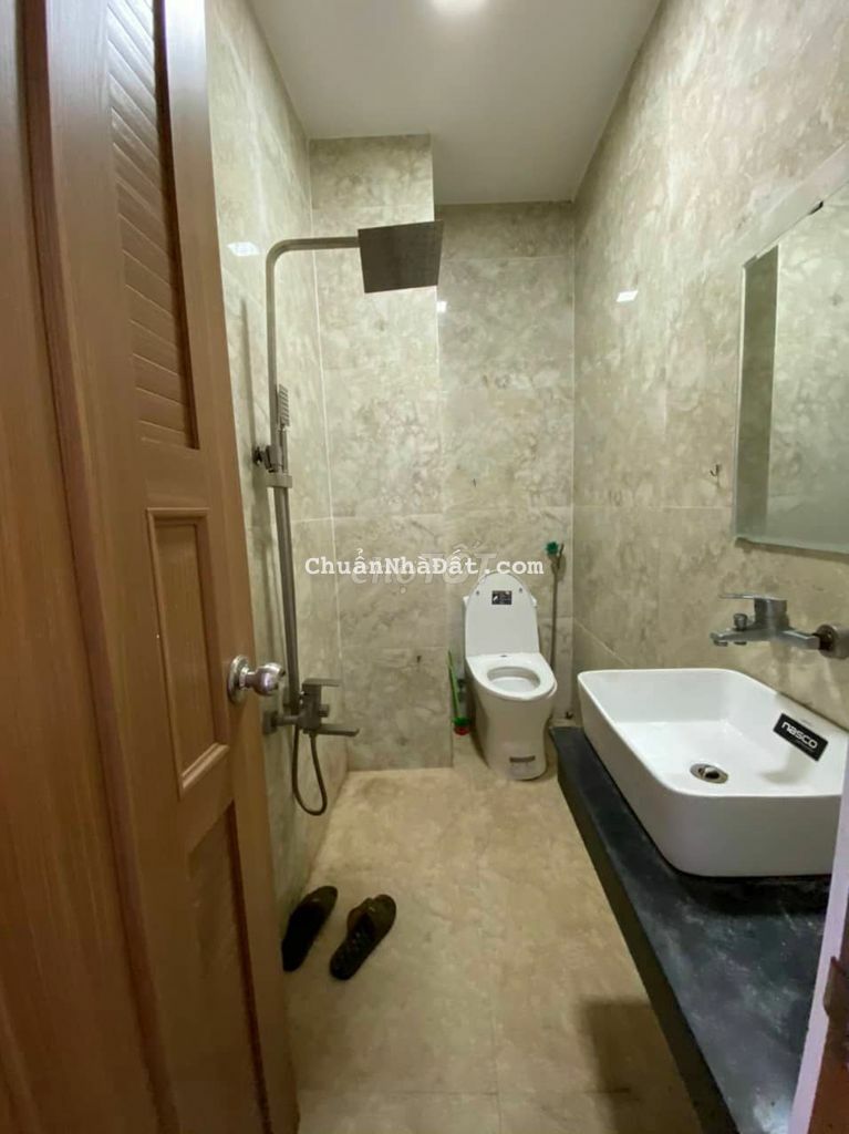 NHÀ 3 TẦNG 4PN 3WC MT KHU VÕ VĂN KIỆT NHÀ 3 TẦNG 4PN 3WC MT KHU VÕ VĂN KIỆT