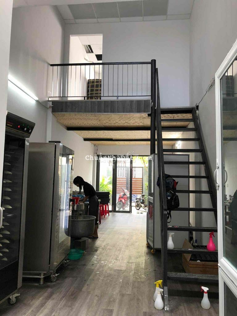 Nhà Kiệt 4,5M  Phạm Cự Lượng sân vườn đẹp