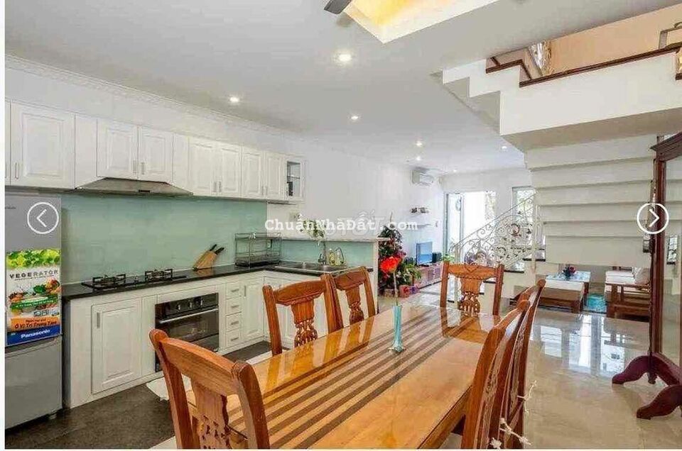 🌹NHÀ SÂN VƯỜN MT Cách 30m Biển Phạm Văn Đồng,Nội Thất Đẹp