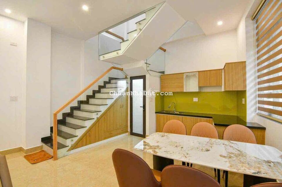 MT LÊ THỊ TÍNH : 3phòng ngủ-10tr /tháng