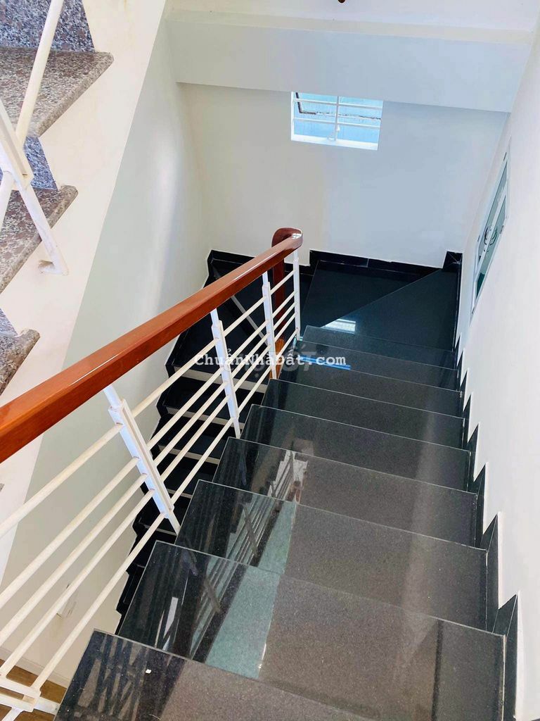 CHO THUÊ NHÀ  3,5 TẦNG KIỆT NGUYỄN TRI PHƯƠNG