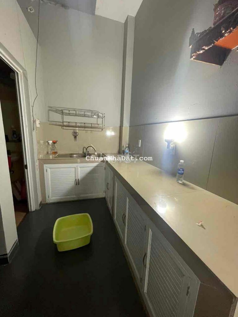 Cho thuê nhà cấp 1 mặt tiền trần cao vân dt 90m2  - có 1 phòng ngủ 1wc