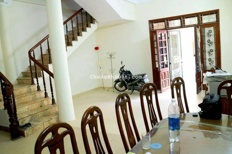 Cho thuê nhà Hoàng Văn Thái, Thanh Xuân .- DT: 58m2 *4 tầng 5 ngủ