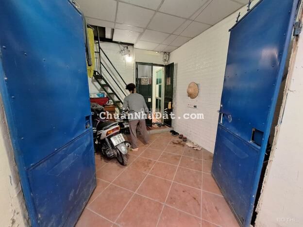 Cho thuê nhà tập thể Thanh Xuân tầng 1, 60m2, 7 triệu, để xe trong nhà