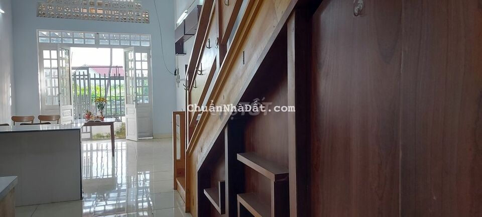 Nhà nguyên căn cho thuê gần trường đại học Nguyễn Tất Thành