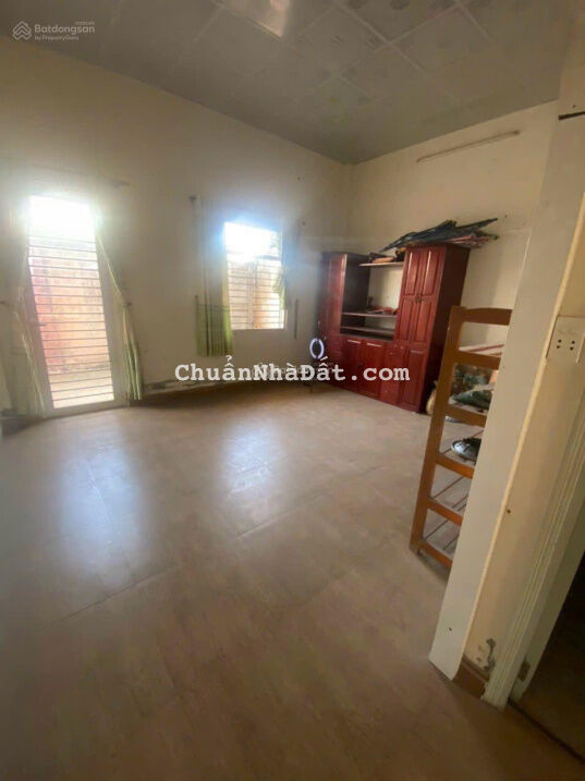 Nhà Bình Nhâm 300m2 cho thuê, sân ô tô, 3PN