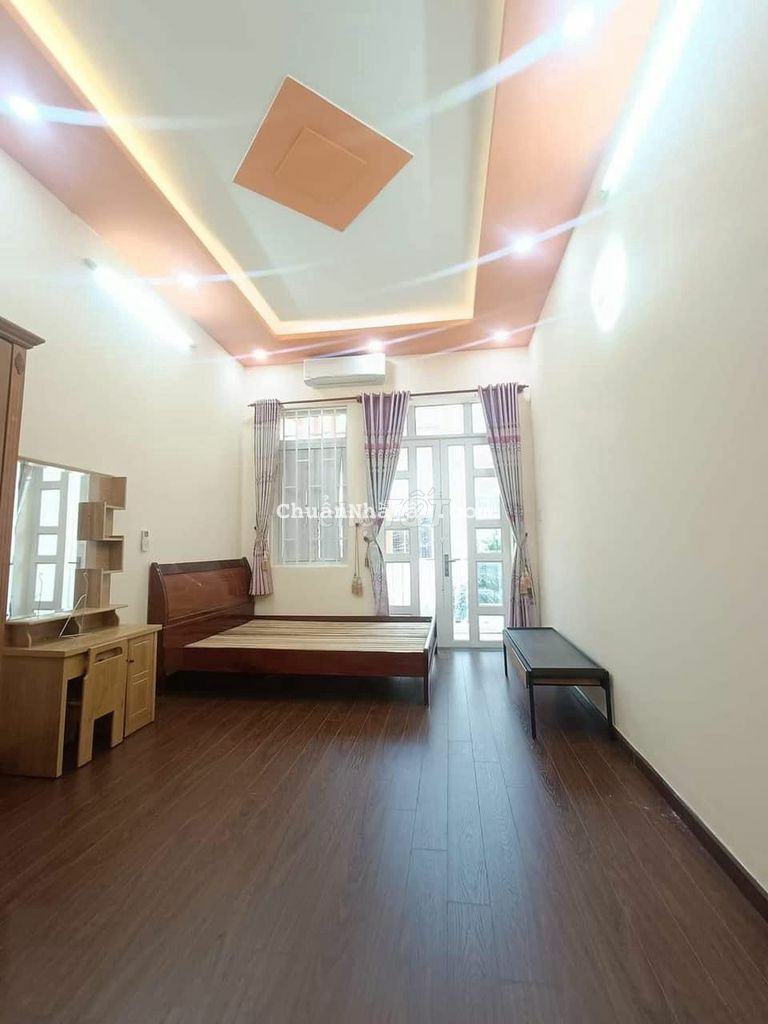 Cho thuê nhà trung tâm Phú lợi Lê thi trung giá 10tr 1 lầu 3 phòng