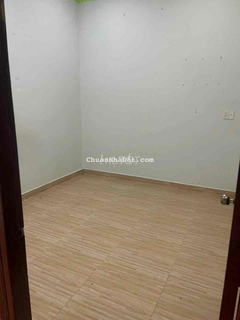 Cho thuê nhà Trệt lầu Hiệp Thành , 3 PN , 2Wc