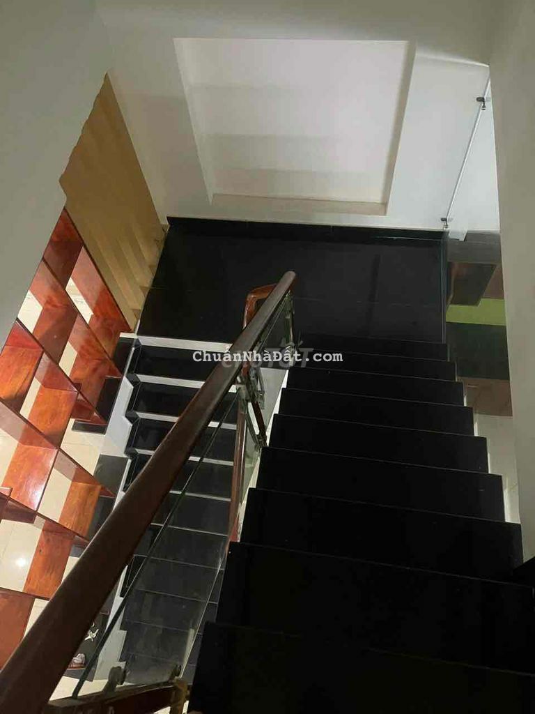 Cho thuê nhà Trệt lầu Hiệp Thành , 3 PN , 2Wc