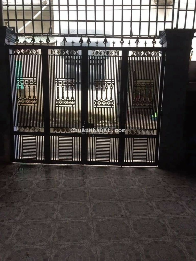 Cho thuê nhà 3 phòng ngủ, gần trường Tiểu học Phú Hòa 3, sân ô tô