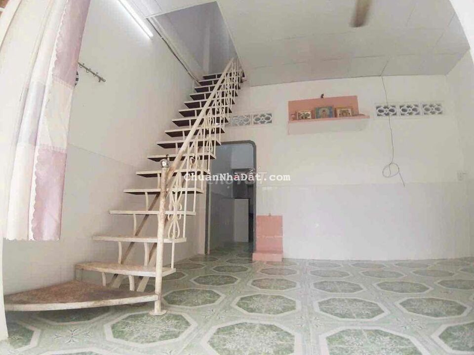 Cho thuê nhà Phú Thọ , 2 PN , 2 Wc Cho thuê nhà Phú Thọ , 2 PN , 2 Wc