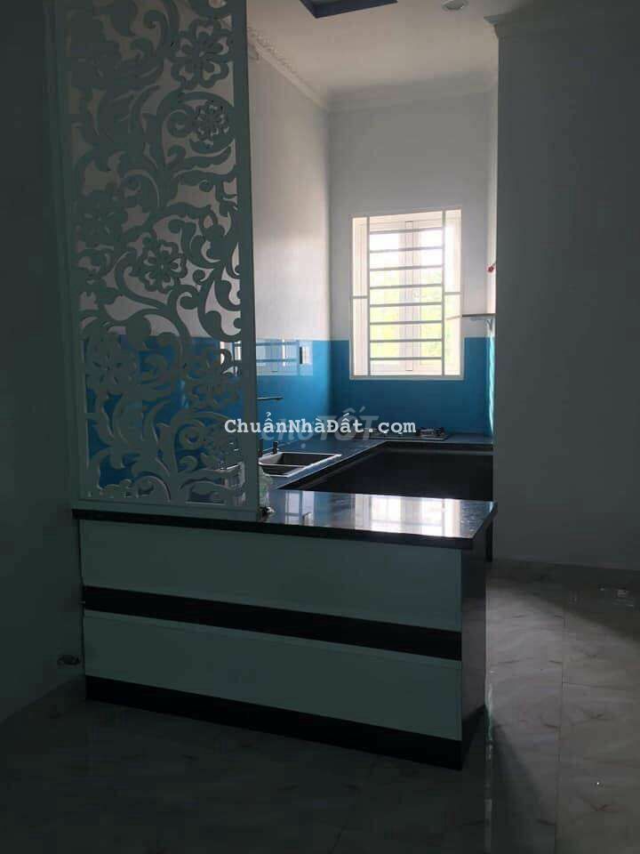 Cho thuê nhà trệt lầu hẻm trần bình trọng gần sân banh gò đậu