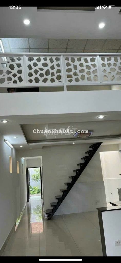 Cho thuê nhà Phú hoà gần becamex 7tr 2PN SÂN XE HƠI RỘNG  nhà sạch mới