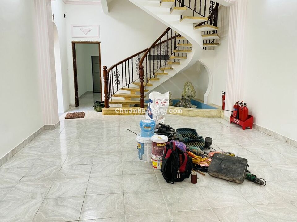 Nguyên căn mặt tiền đường A4, phường 12, quận Tân Bình