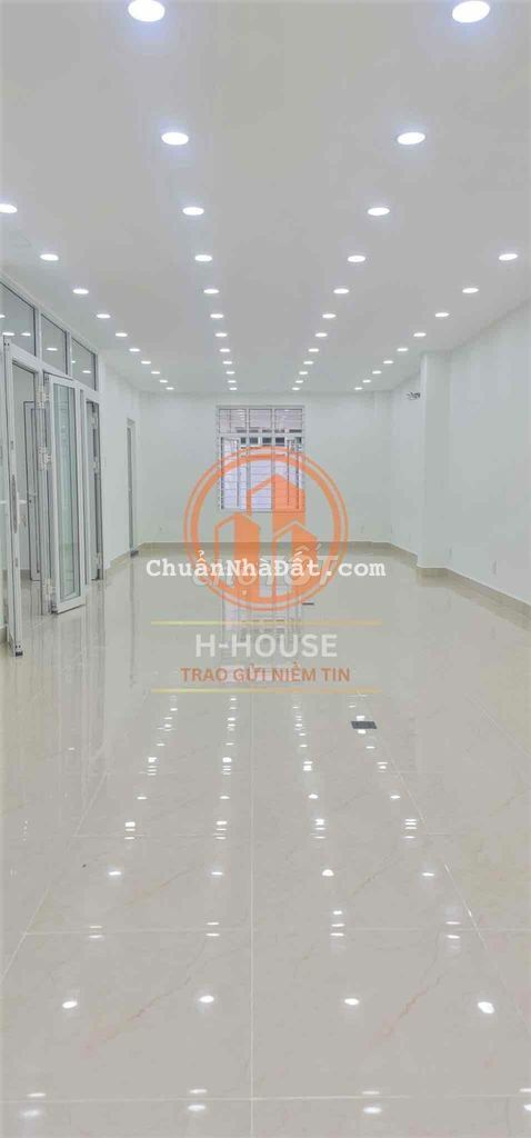 CHO THUÊ NHÀ QUÁCH VĂN TUẤN K300 P12.QTÂN BÌNH. 6x18M 5TẦNG 5PN 5WC