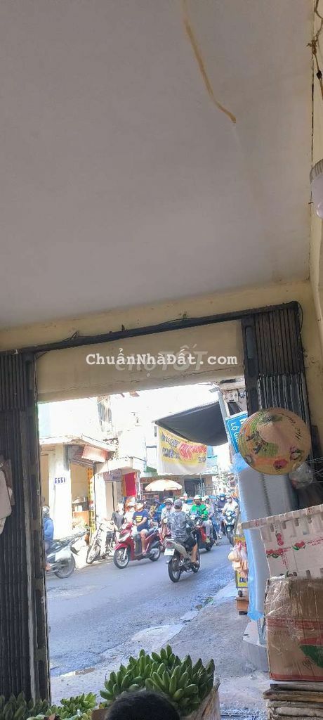 Nhà cho thuê nguyên căn DTS 120m XHĐCửa giá chỉ 12tr