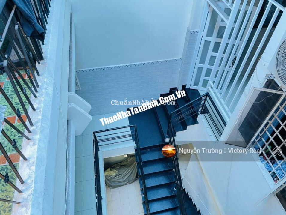 Cho thuê nhà hẻm đường Bành Văn Trân, 6 phòng ngủ, giá 20 triệu, có máy lạnh