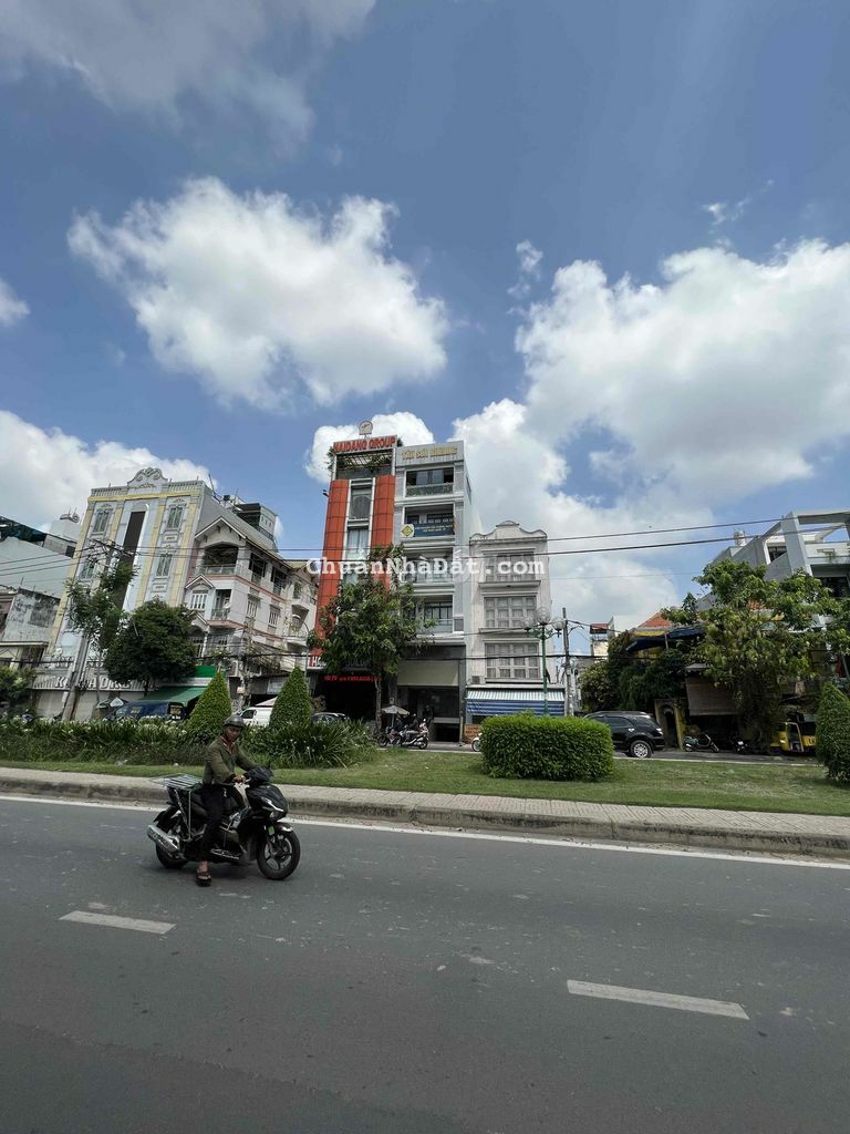 🐳★ Mặt tiền đường Tân Sơn ( 5x22m- 1 hầm -6 lầu)