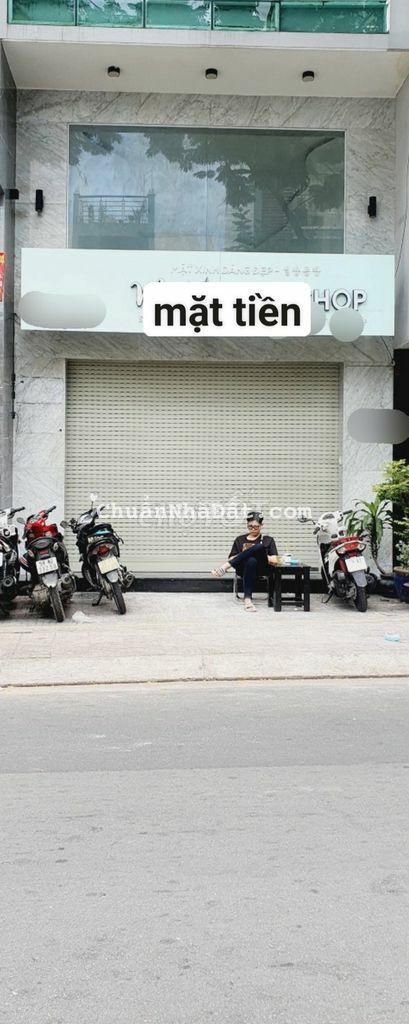 Cho thuê nhà hẻm ô tô 196 Cộng Hòa, Phường 4 Tân Bình