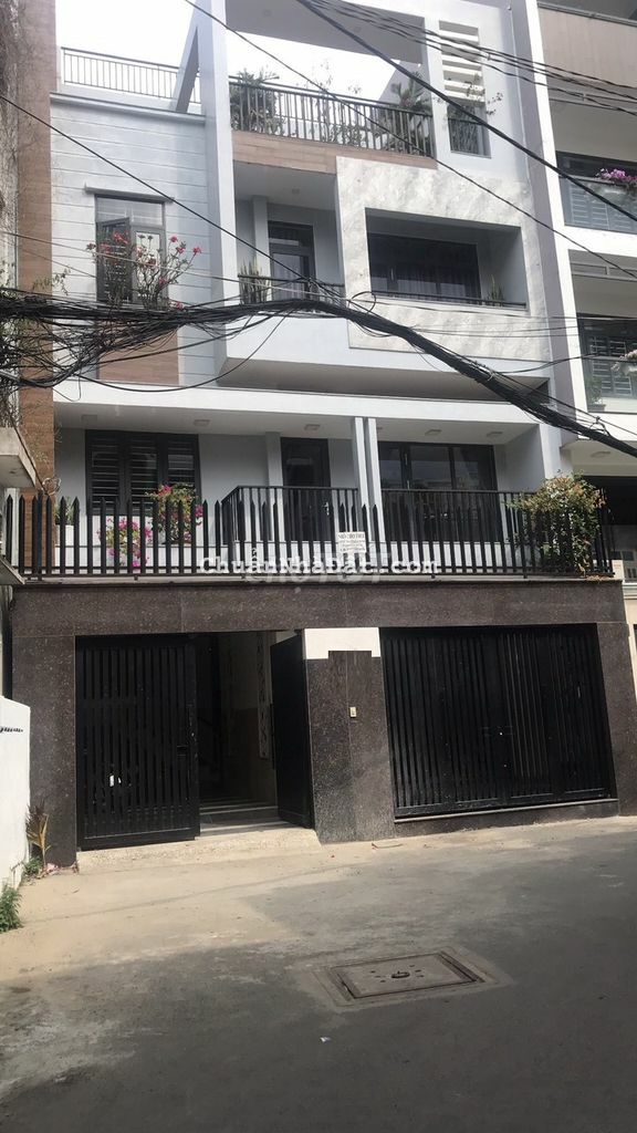 NHÀ ĐẸP Đ.BÌNH GIÃ. 7X20M. 1 TRỆT 3 LẦU. GARA Ô TÔ