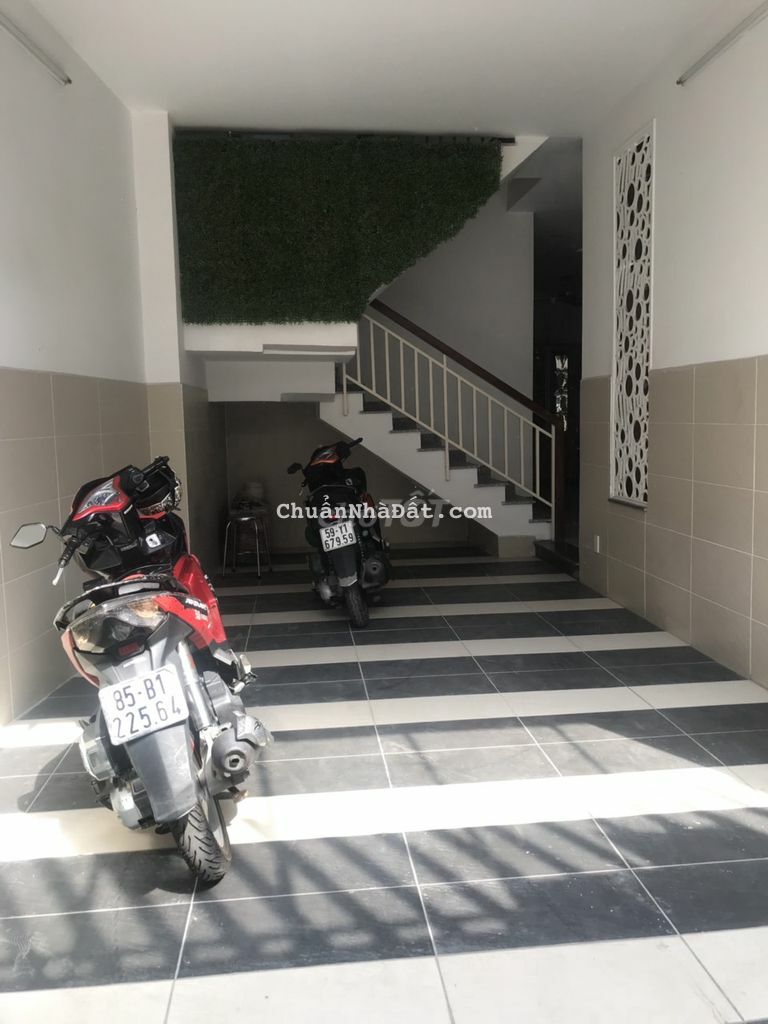 NHÀ ĐẸP Đ.BÌNH GIÃ. 7X20M. 1 TRỆT 3 LẦU. GARA Ô TÔ