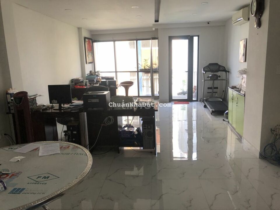 MẶT TIỀN NGUYỄN HỒNG ĐÀO. P14. 6X25M. 4 LẦU.