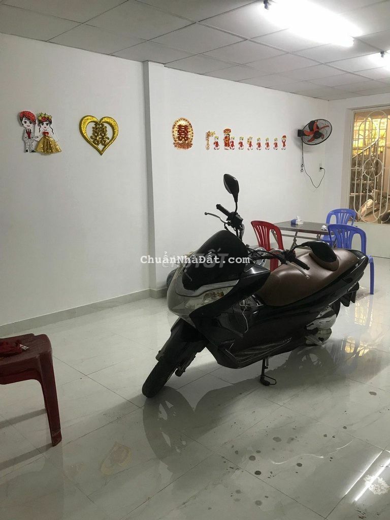 MẶT TIỀN GẦN CHỢ NGHĨA PHÁT 5X16..NỞ HẬU 10..2 LẦU .4PN.3WC..GIÁ 22TR