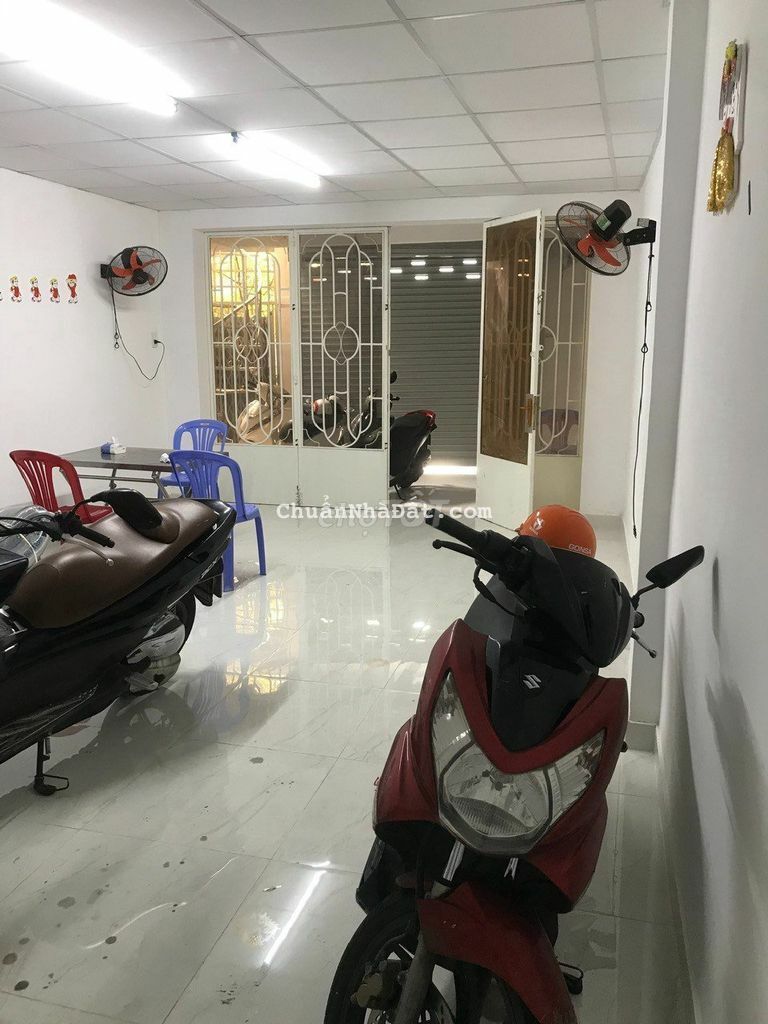 MẶT TIỀN GẦN CHỢ NGHĨA PHÁT 5X16..NỞ HẬU 10..2 LẦU .4PN.3WC..GIÁ 22TR