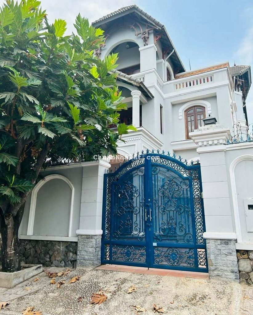 Nhà khu k300 quận tân bình 10x20m 1 trệt 2 lầu Nhà khu k300 quận tân bình 10x20m 1 trệt 2 lầu