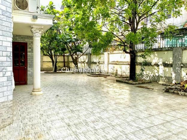 Cho thuê biệt thự sân vườn 12x22m trệt 1 lầu Lam Sơn Tân Bình