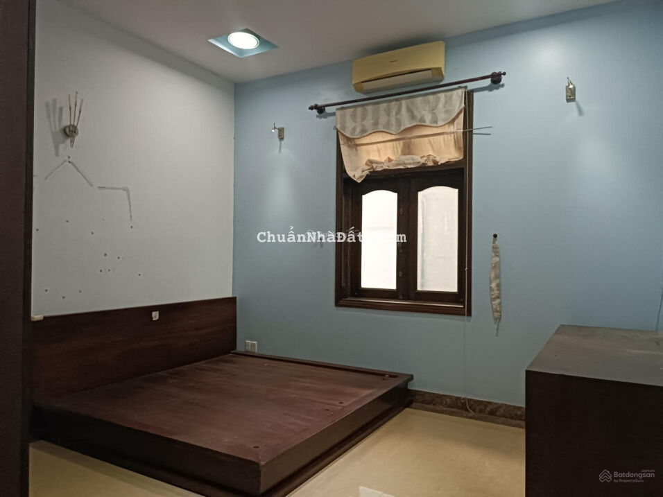 MT nội bộ Phổ Quang DT 10x30m trệt 2 lầu, 7 phòng phù hợp mầm non, chuyển phát nhanh