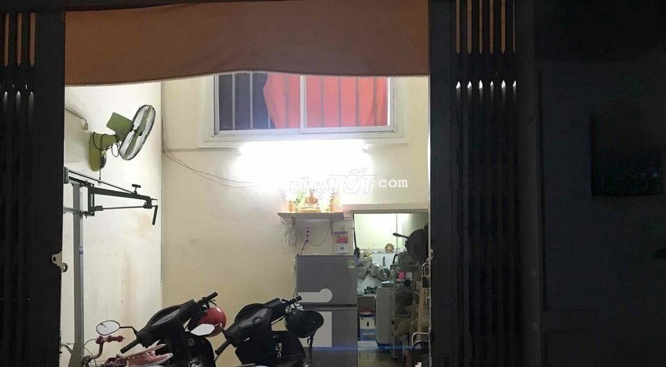 HẺM XE HƠI NI SƯ HUỲNH LIÊN 3X10..2 LẦU..2PN.1WC HẺM XE HƠI NI SƯ HUỲNH LIÊN 3X10..2 LẦU..2PN.1WC