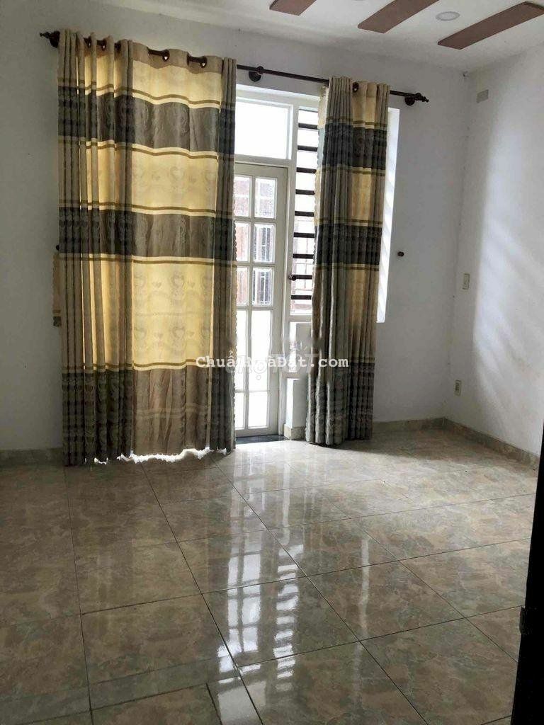 Cho Thuê Nhà 4x10m- 3PN- 3WC- Hẻm Ni Sư Huỳnh Liên