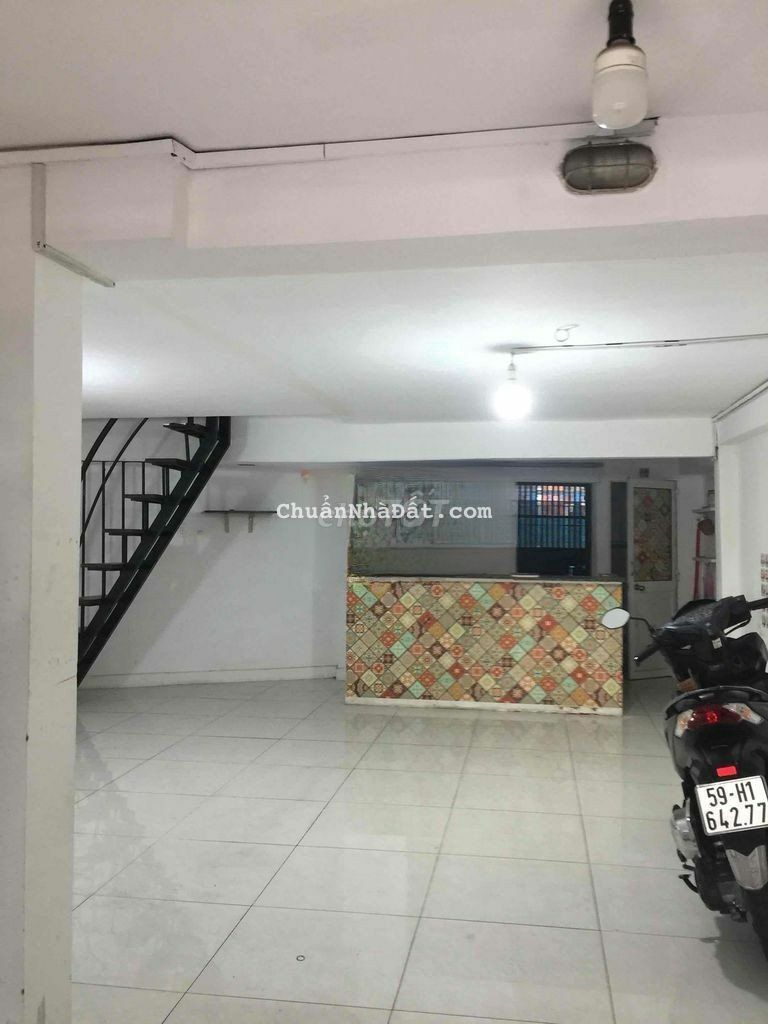 MẶT TIỀN TRẦN VĂN HOÀNG ..6X7..2 lầu..3pn.2wc..giá 15tr