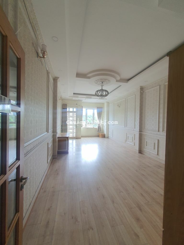 Cho thuê nhà 4 lầu ngang 5 dài 20m - Mặt tiền Tiền Giang P2 Tân Bình. Cho thuê nhà 4 lầu ngang 5 dài 20m - Mặt tiền Tiền Giang P2 Tân Bình.