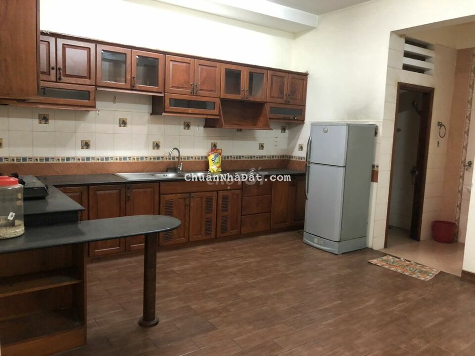 Cho thuê nhà nguyên căn 5x25m 1 trệt 3 lầu 6 PN _ MT Nguyễn Minh Hoàng