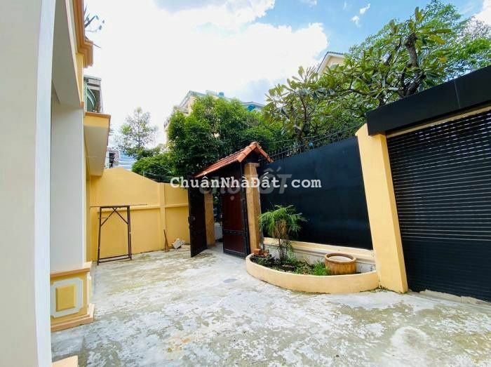 Cho thuê Villa 10x20m 2 lầu - Mặt tiền Ngô Bệ Phường 13 Tân Bình