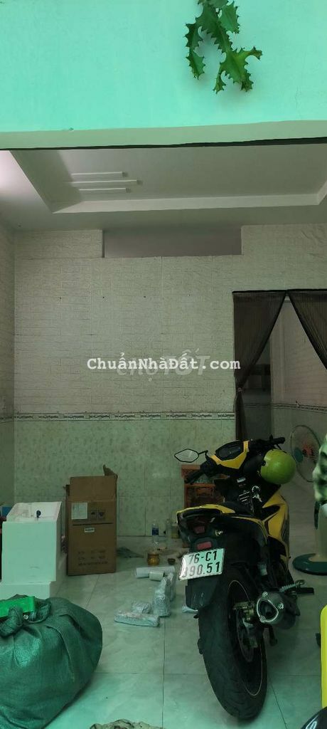 Nhà cho thuê nguyên căn đường lạc Long Quân 64m g7tr Nhà cho thuê nguyên căn đường lạc Long Quân 64m g7tr